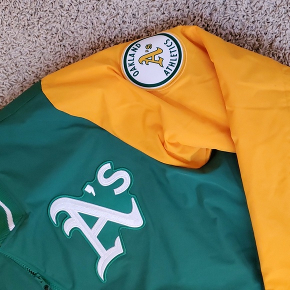 Nike Oakland A's Authentic Dugout Performance Full-Zip Jacket. - Picture 3 of 9